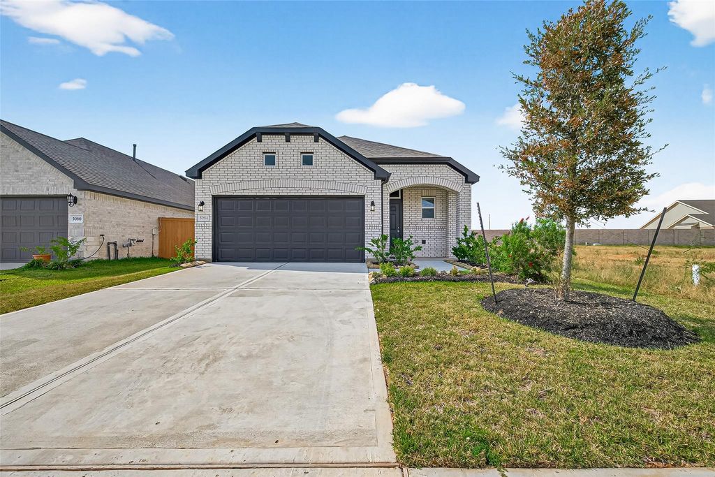 9975 Enclave Grove Drive, Willis, TX 77318