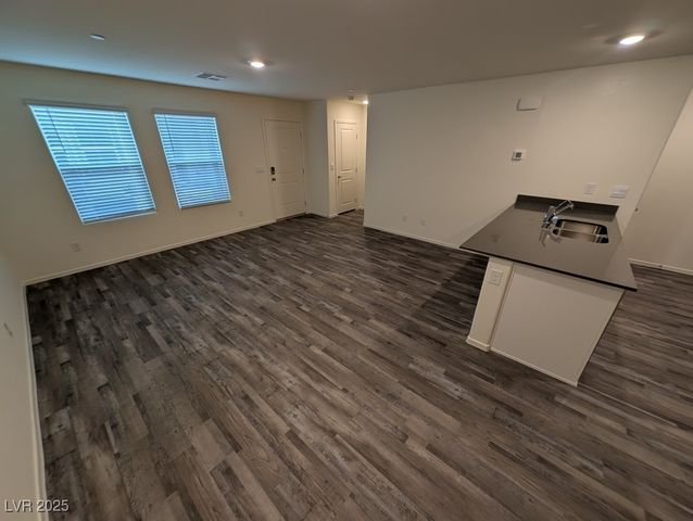 5009 Hunter Mesa Avenue, Las Vegas, NV 89139