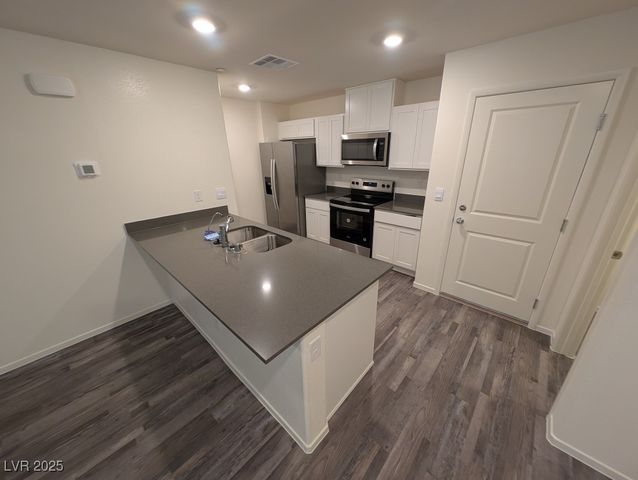 5009 Hunter Mesa Avenue, Las Vegas, NV 89139