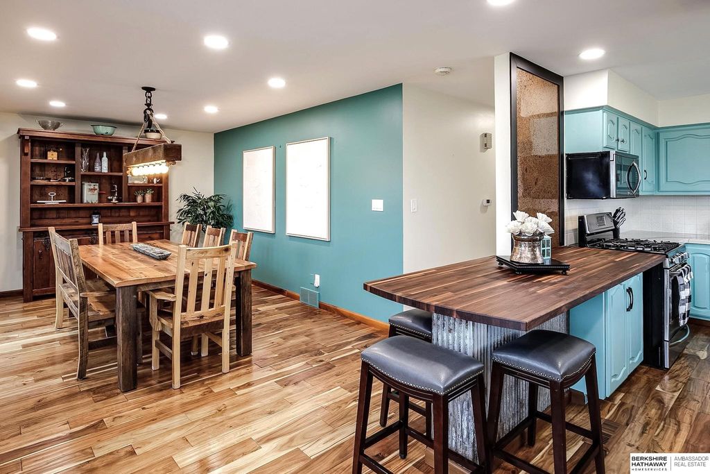 512 5th Street, Yutan, NE 68073