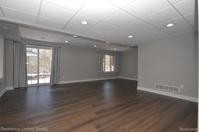 42965 River Bend Drive, Plymouth Charter Township, MI 48170