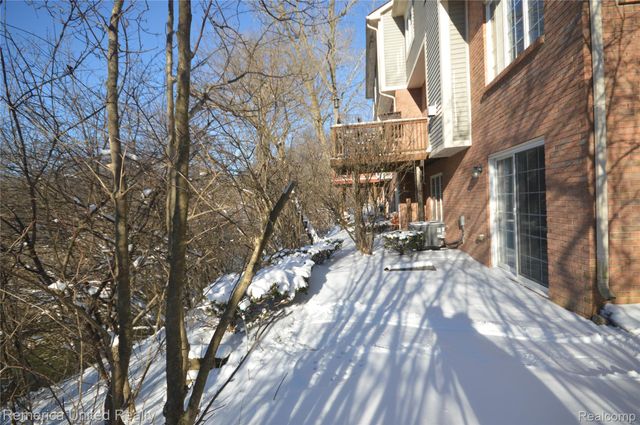 42965 River Bend Drive, Plymouth Charter Township, MI 48170