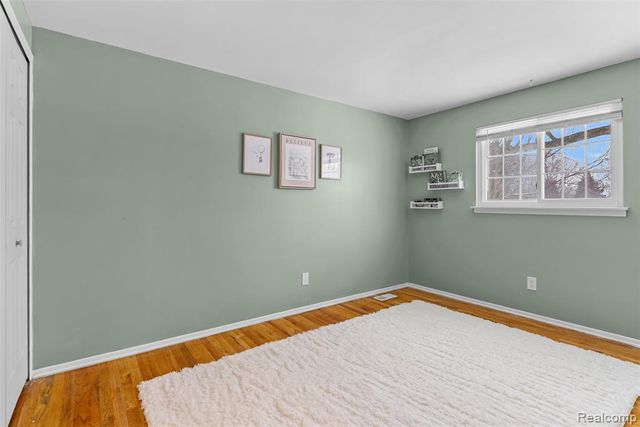 1111 Trotwood Lane, Flint, MI 48507