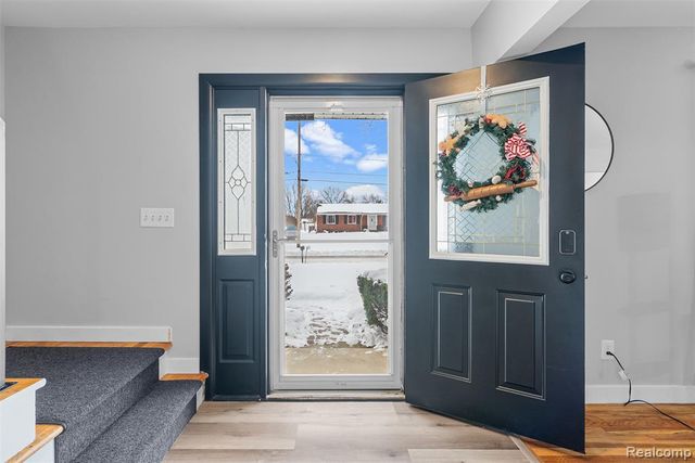 1111 Trotwood Lane, Flint, MI 48507