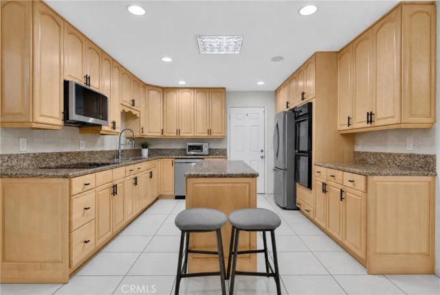 579 Aurora, Claremont, CA 91711