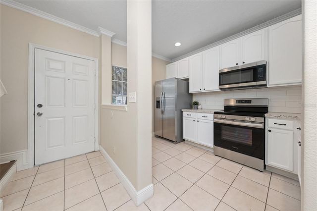 10612 SAVANNAH WOOD DRIVE 86, Orlando, FL 32832