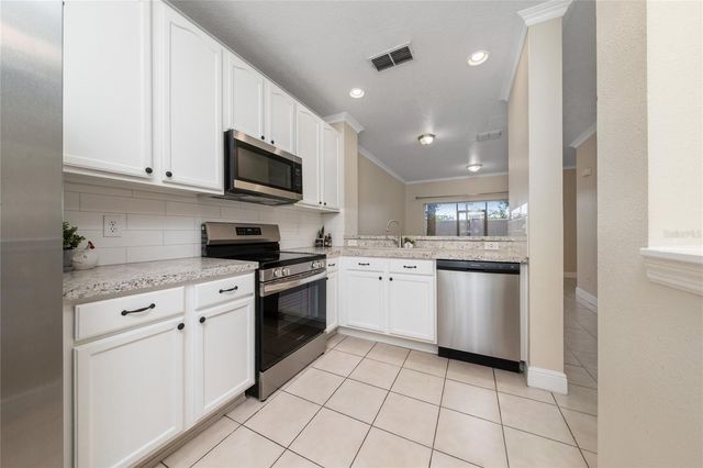 10612 SAVANNAH WOOD DRIVE 86, Orlando, FL 32832