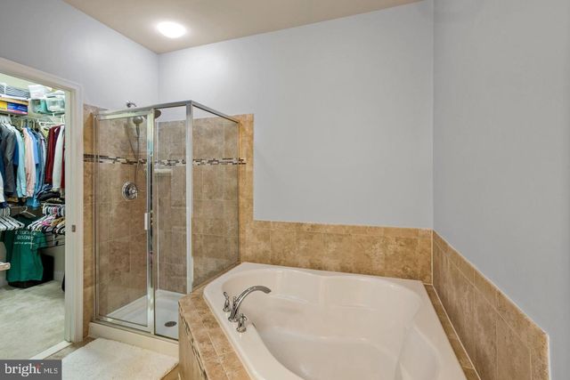 42816 LAUDER TER, Ashburn, VA 20147