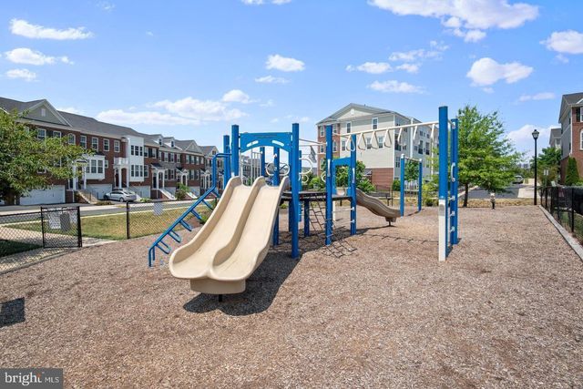 42816 LAUDER TER, Ashburn, VA 20147