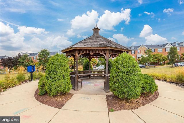 42816 LAUDER TER, Ashburn, VA 20147