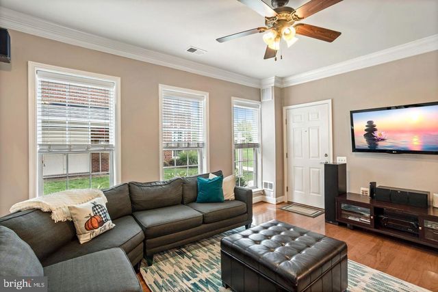 42816 LAUDER TER, Ashburn, VA 20147