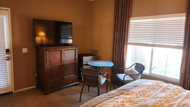 3663 Mountain Gate, Palm Springs, CA 92262