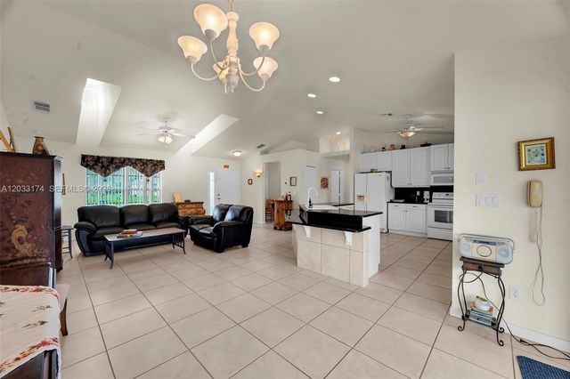5767 NW Cahaba Street, Port St. Lucie, Port St Lucie, FL 34986