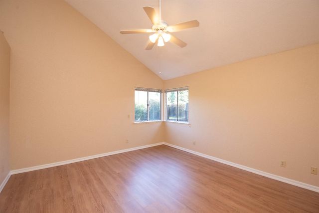 1554 E D St, Oakdale, CA 95361