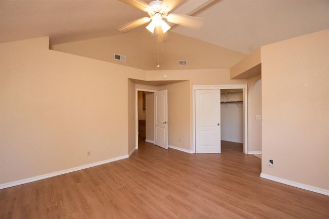 1554 E D St, Oakdale, CA 95361