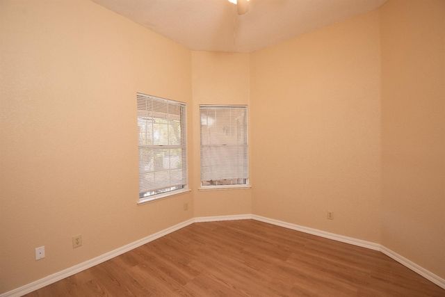 1554 E D St, Oakdale, CA 95361