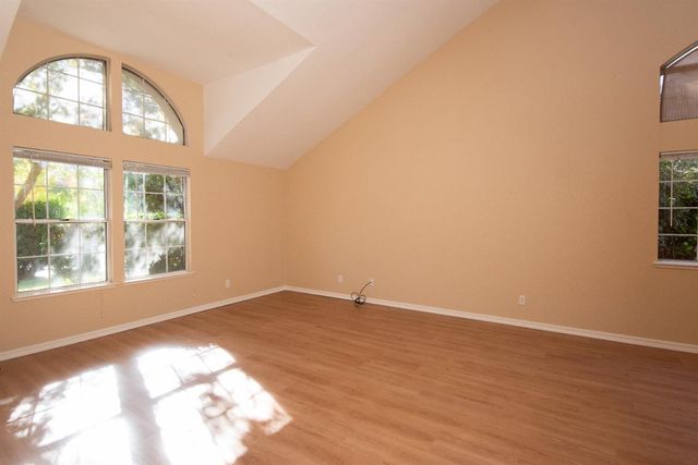 1554 E D St, Oakdale, CA 95361