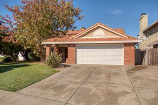 1554 E D St, Oakdale, CA 95361