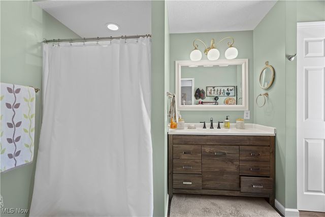 4066 Cinnamon Drive N, West Salem, OH 44287