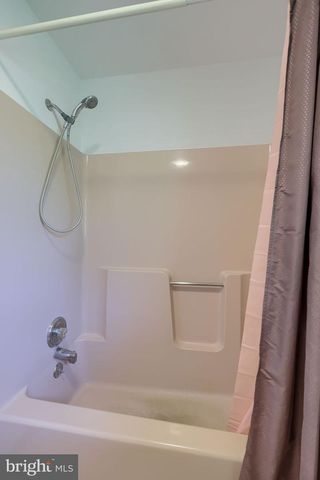 242 SKYVIEW LN, Lititz, PA 17543