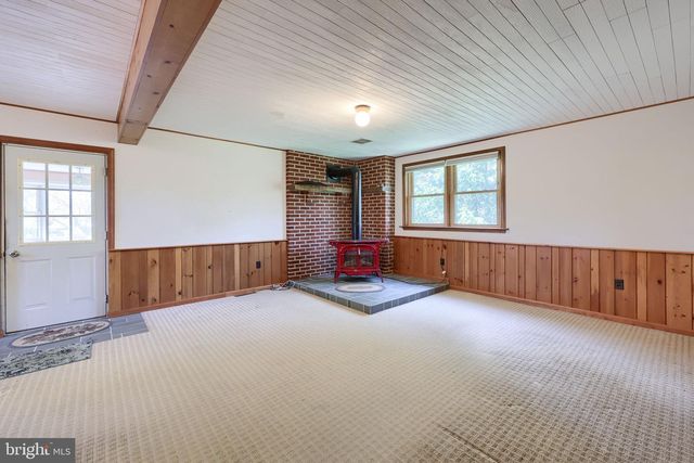 242 SKYVIEW LN, Lititz, PA 17543