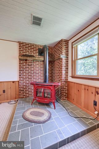 242 SKYVIEW LN, Lititz, PA 17543