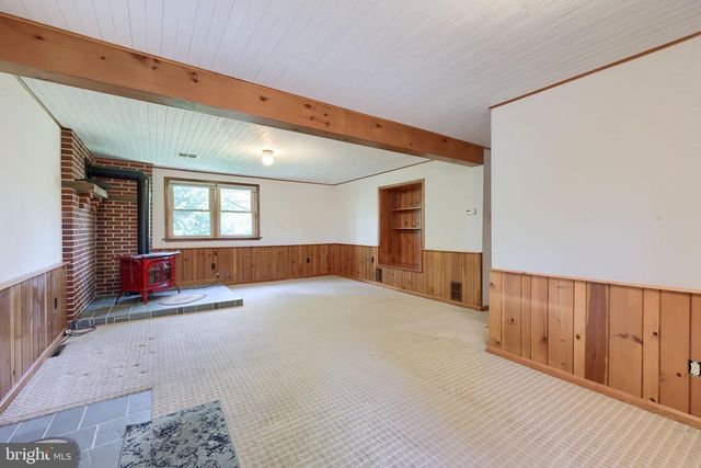 242 SKYVIEW LN, Lititz, PA 17543
