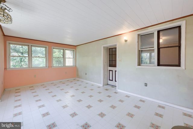 242 SKYVIEW LN, Lititz, PA 17543