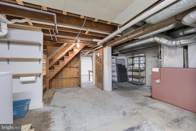 242 SKYVIEW LN, Lititz, PA 17543