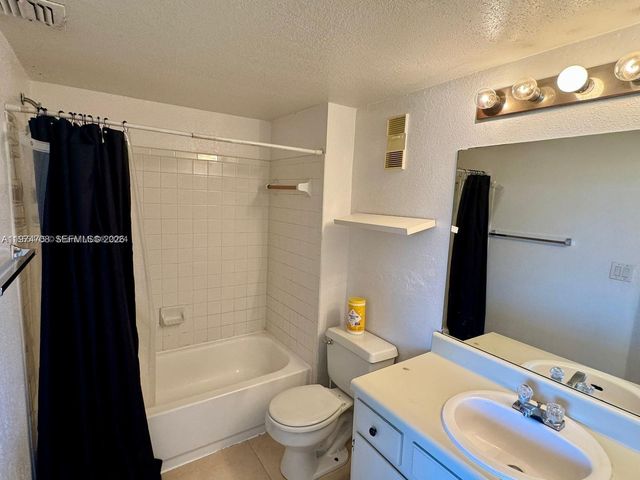 3390 N Pinewalk Drive N 1038, Margate, FL 33063