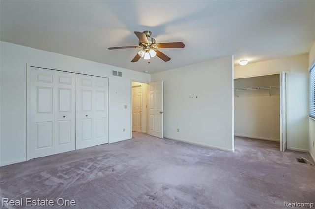 62340 Arlington Circle 3, South Lyon, MI 48178