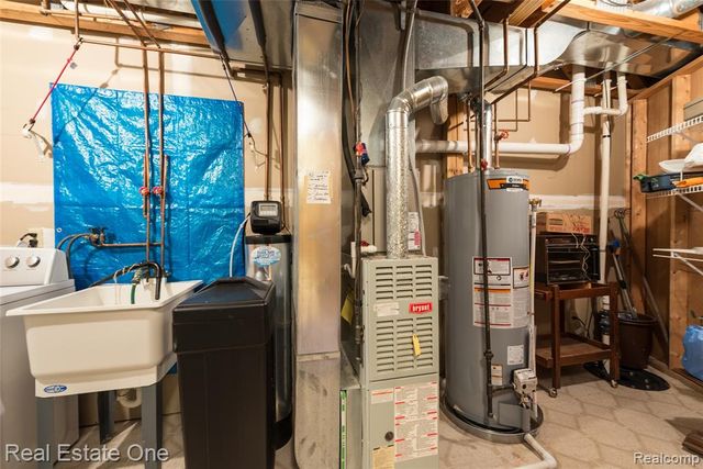 62340 Arlington Circle 3, South Lyon, MI 48178