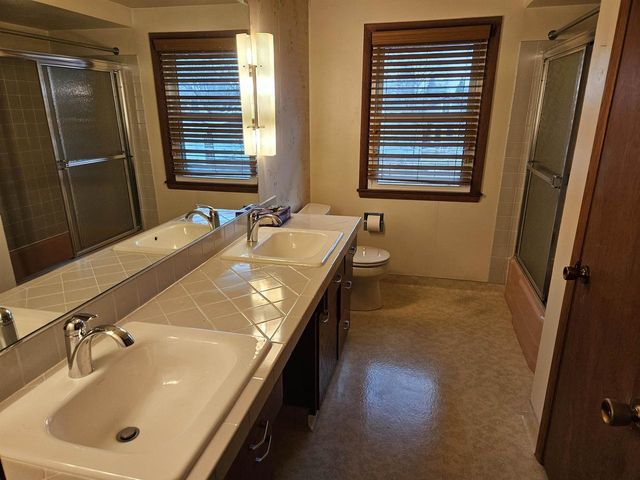 1823 N ALVIN STREET, Appleton, WI 54911