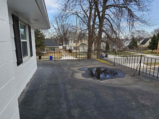 1823 N ALVIN STREET, Appleton, WI 54911