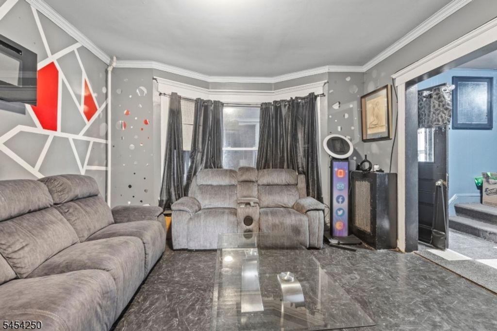 42 Mead St, Newark City, NJ 07106 — photo 4