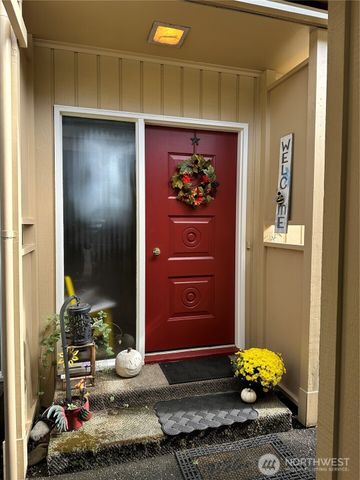 910 Barnhart Street, Raymond, WA 98577