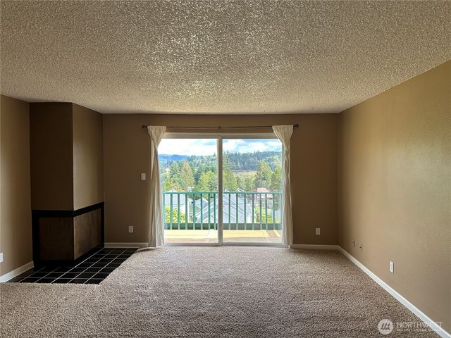 910 Barnhart Street, Raymond, WA 98577