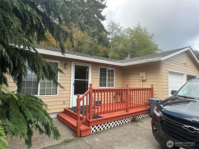 910 Barnhart Street, Raymond, WA 98577