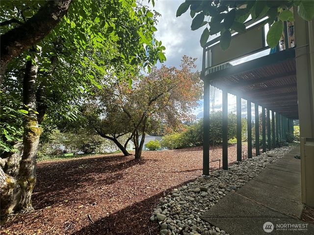 910 Barnhart Street, Raymond, WA 98577