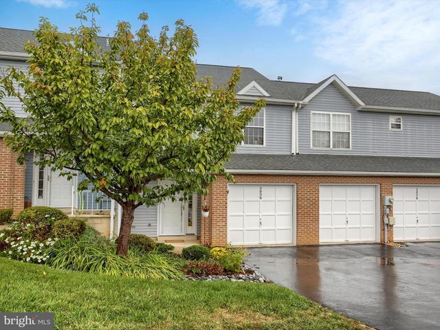 2036 DAYBREAK CIR, Harrisburg, PA 17110