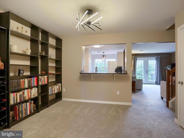 2036 DAYBREAK CIR, Harrisburg, PA 17110