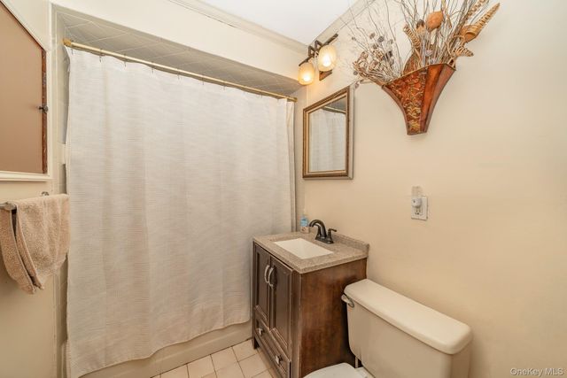 44 Disc Lane, Wantagh, NY 11793