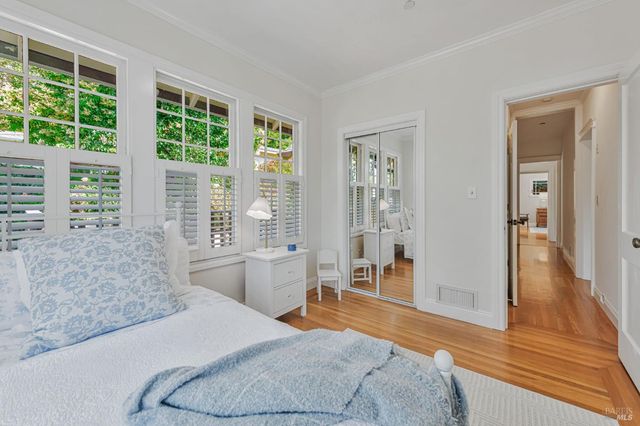 405 Oakdale Ave, Corte Madera, CA 94920