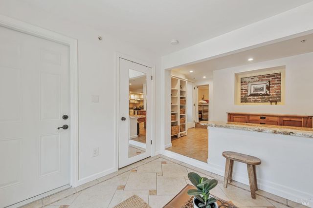 405 Oakdale Ave, Corte Madera, CA 94920