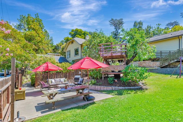 405 Oakdale Ave, Corte Madera, CA 94920