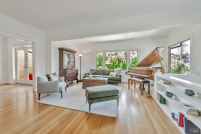 405 Oakdale Ave, Corte Madera, CA 94920