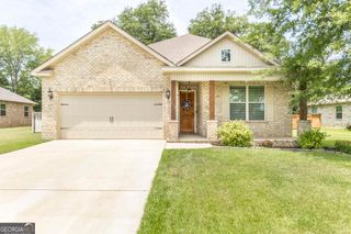 114 Silverside Drive, Perry, GA 31069