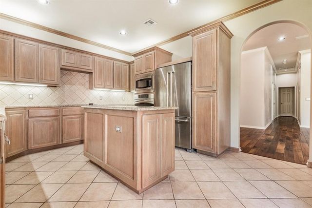 4001 NE 138th Terrace, Edmond, OK 73013