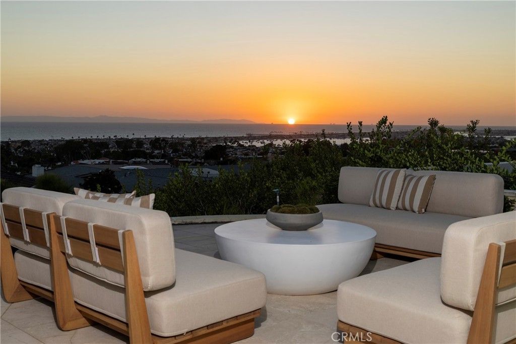 2801 Setting Sun, Corona Del Mar, CA 92625 — exterior