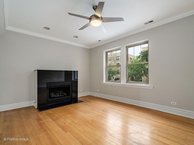 2129 N Kedzie Boulevard 1, Chicago, IL 60647